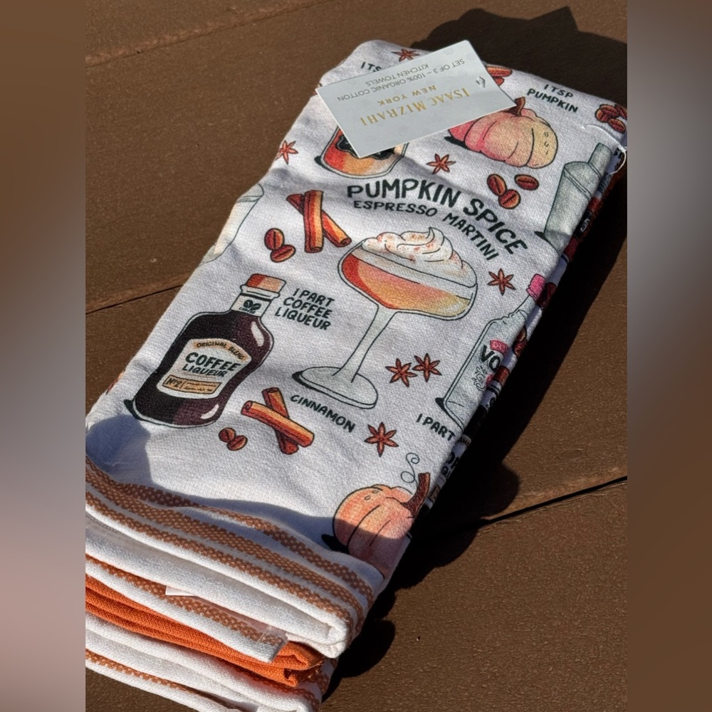 Isaac Mizrahi pumpkin spice espresso martini towels fall 3 piece towel kitchen